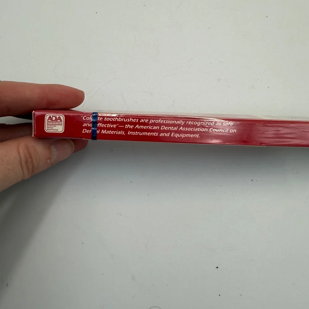 Vintage Colgate Classic Full Head Firm Toothbrush 40 New Sealed Red Packaging